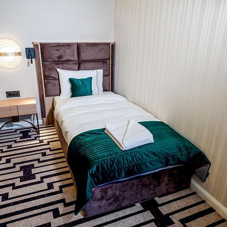 Hotel Carolin Călimăneşti Εξωτερικό φωτογραφία