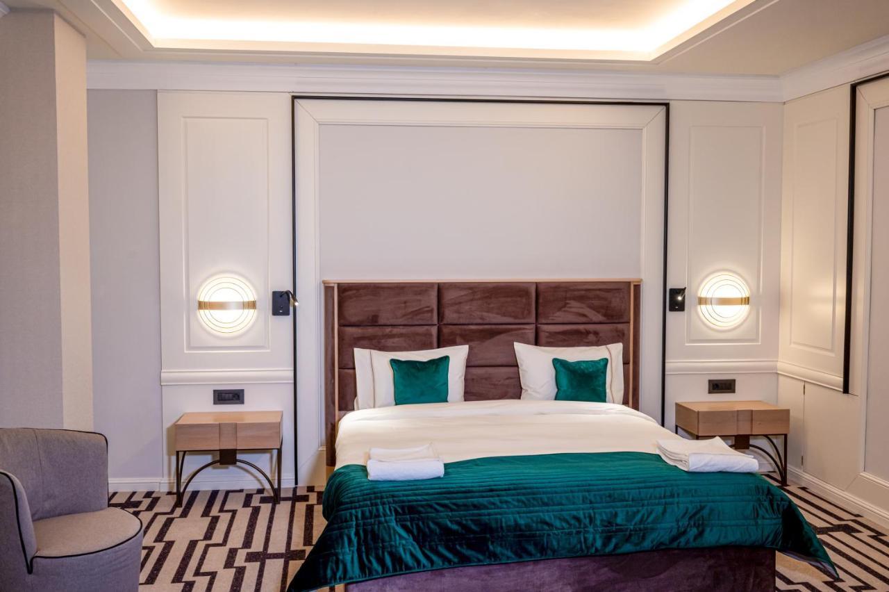 Hotel Carolin Călimăneşti Εξωτερικό φωτογραφία