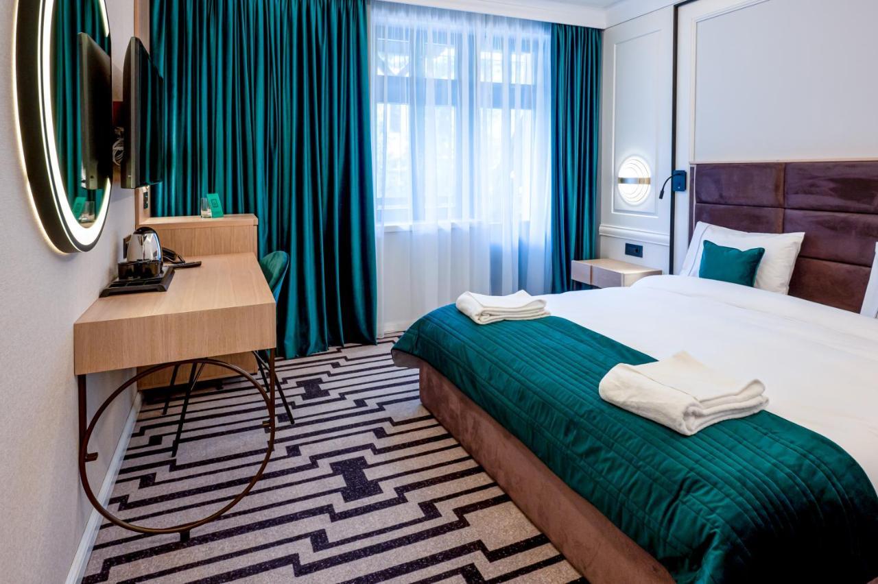 Hotel Carolin Călimăneşti Εξωτερικό φωτογραφία