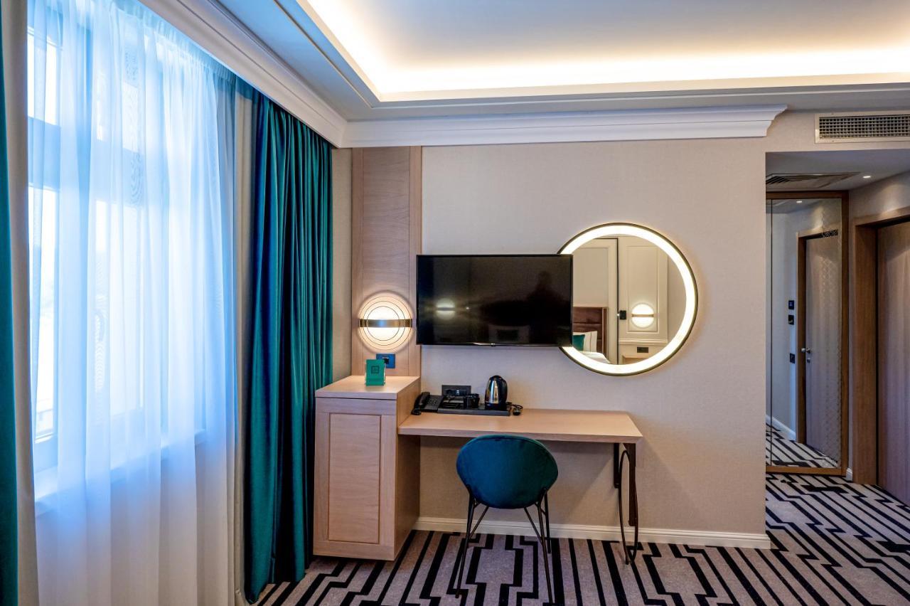 Hotel Carolin Călimăneşti Εξωτερικό φωτογραφία