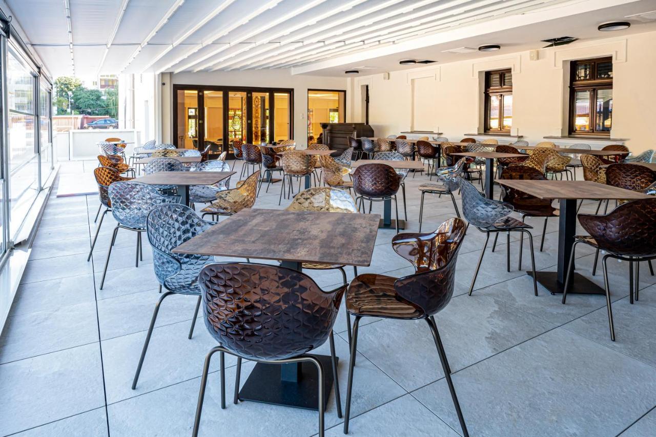 Hotel Carolin Călimăneşti Εξωτερικό φωτογραφία