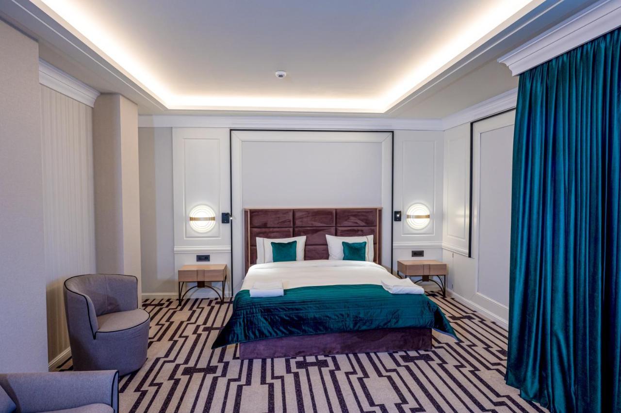 Hotel Carolin Călimăneşti Εξωτερικό φωτογραφία