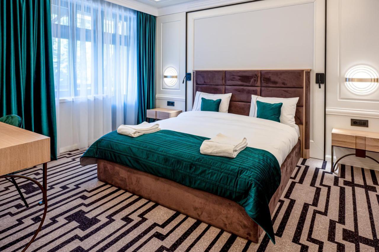Hotel Carolin Călimăneşti Εξωτερικό φωτογραφία