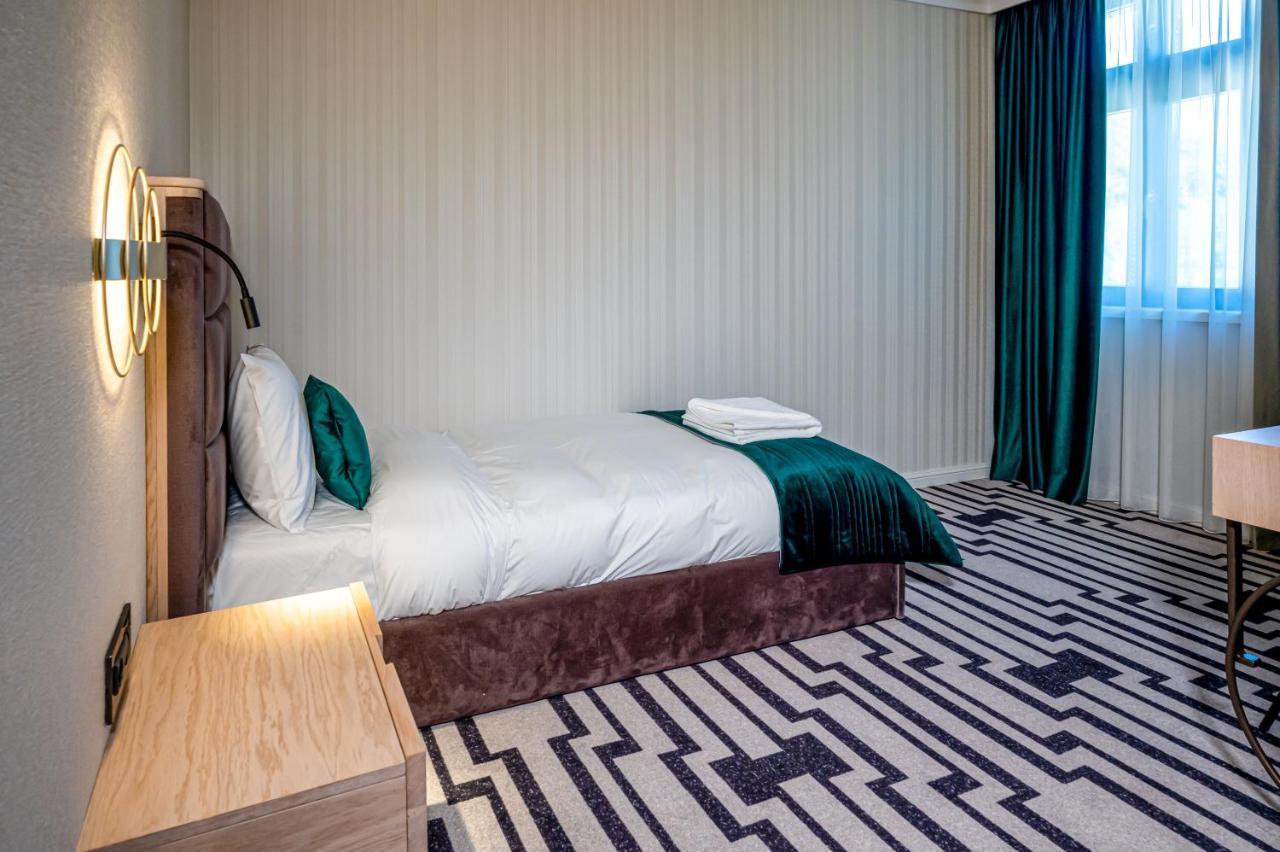 Hotel Carolin Călimăneşti Εξωτερικό φωτογραφία