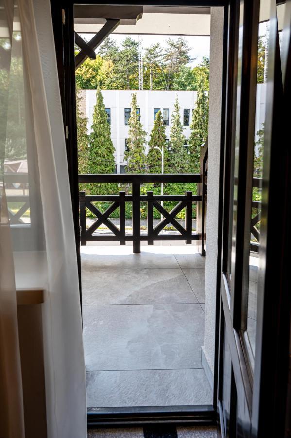 Hotel Carolin Călimăneşti Εξωτερικό φωτογραφία