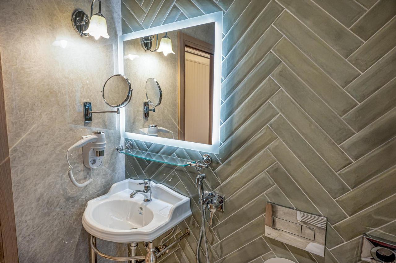 Hotel Carolin Călimăneşti Εξωτερικό φωτογραφία
