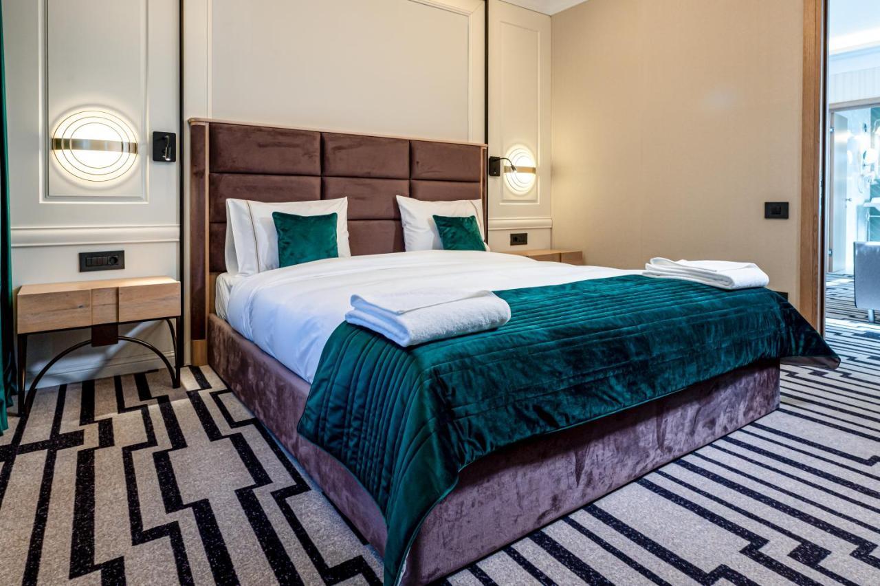 Hotel Carolin Călimăneşti Εξωτερικό φωτογραφία
